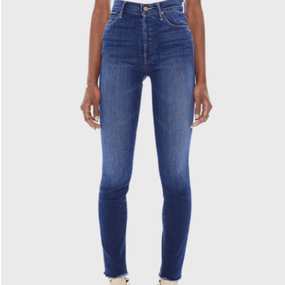 MOTHER The Stunner Ankle Fray Sweet Lime Straight Skinny Jean